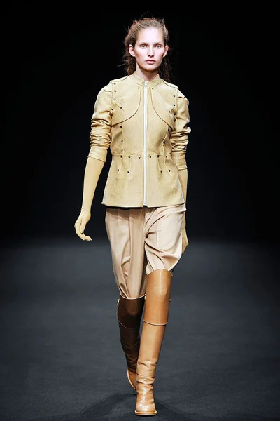 Look 5